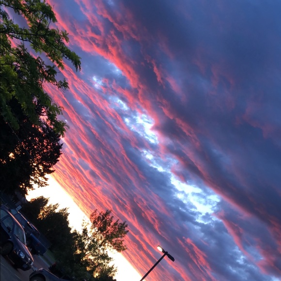 Meet your Posher, Sarah - Picture 2 of 6